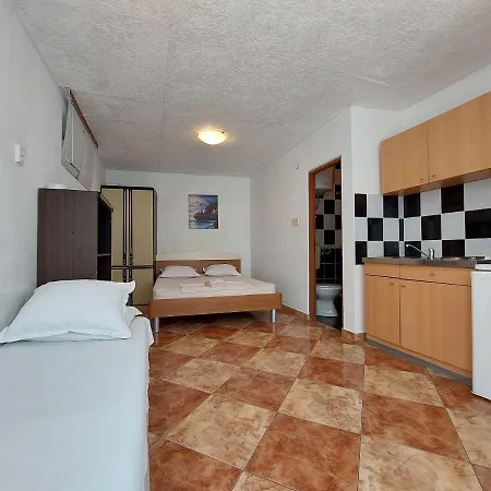 Filly Apartment